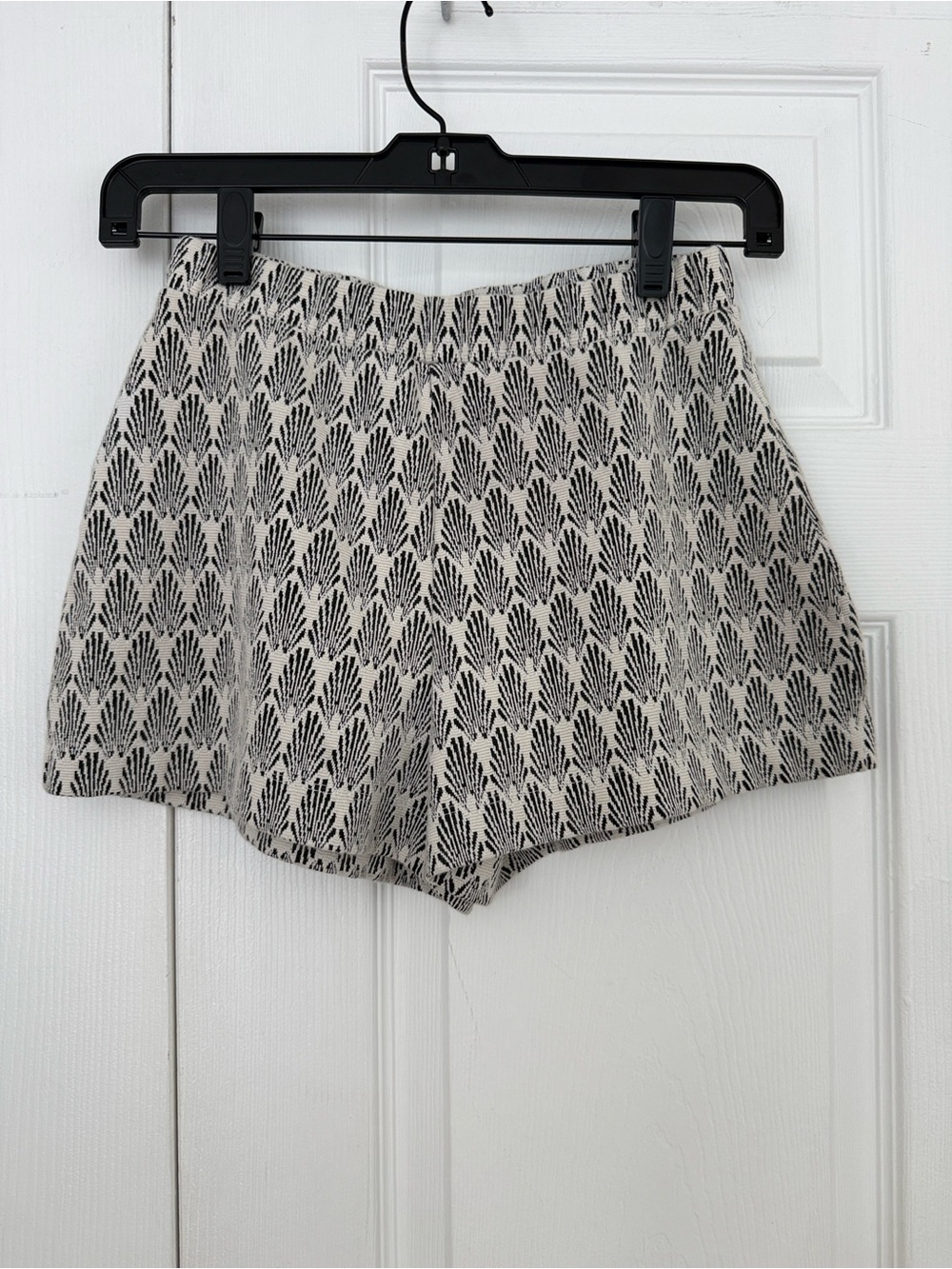 Zara Trafaluc Jacquard Knit Shorts Size S